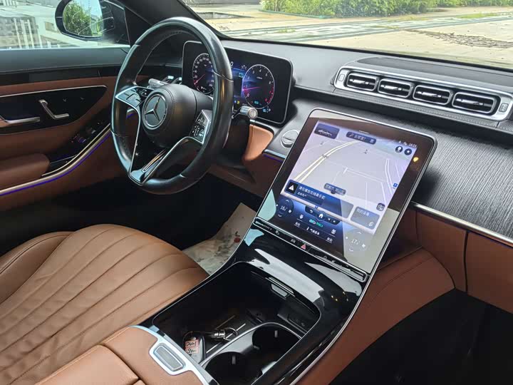 Фото 11 - Mercedes-Benz S-Class