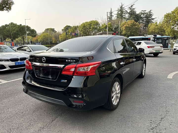 Фото 4 - Nissan Sylphy