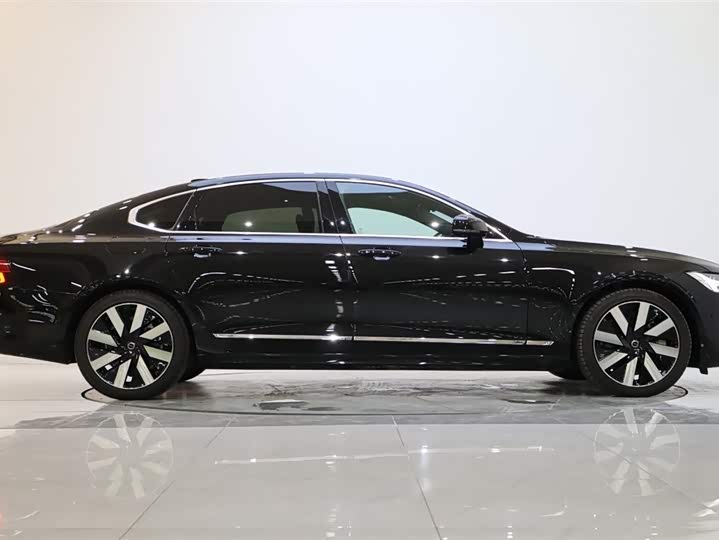 Фото 7 - Volvo S90 Hybrid