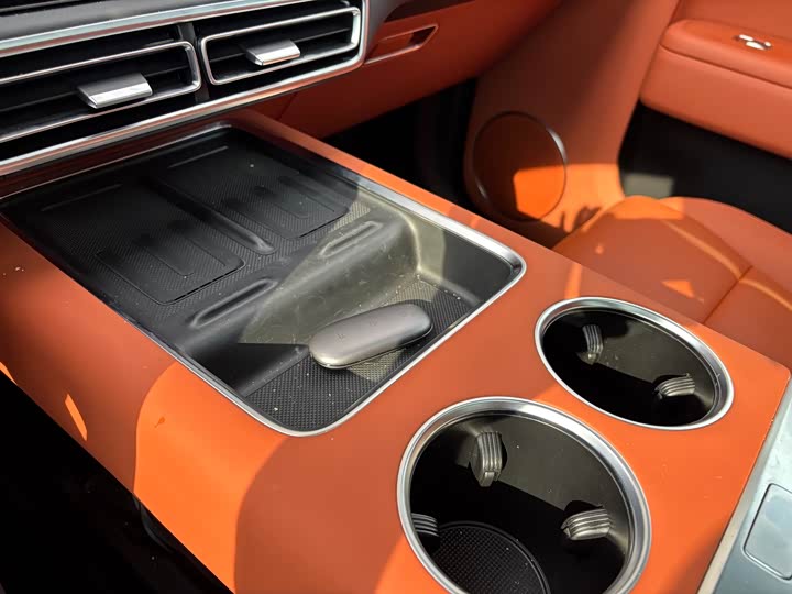 Фото 20 - LiXiang L9