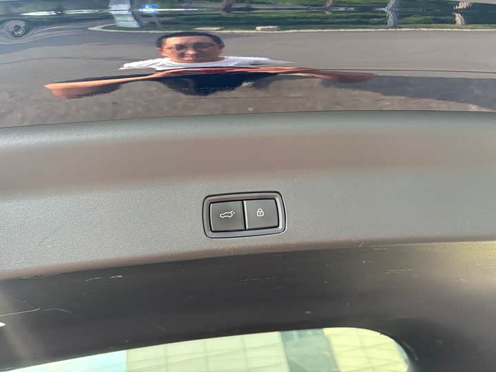 Фото 26 - LiXiang L9