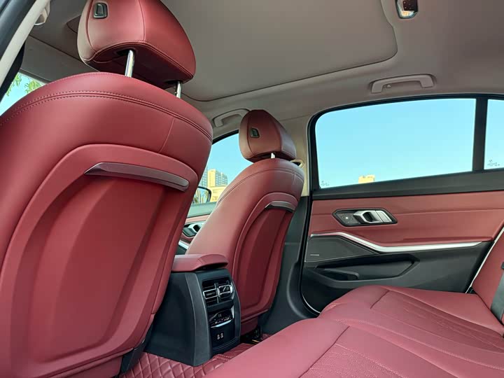 Фото 11 - BMW 3 Series