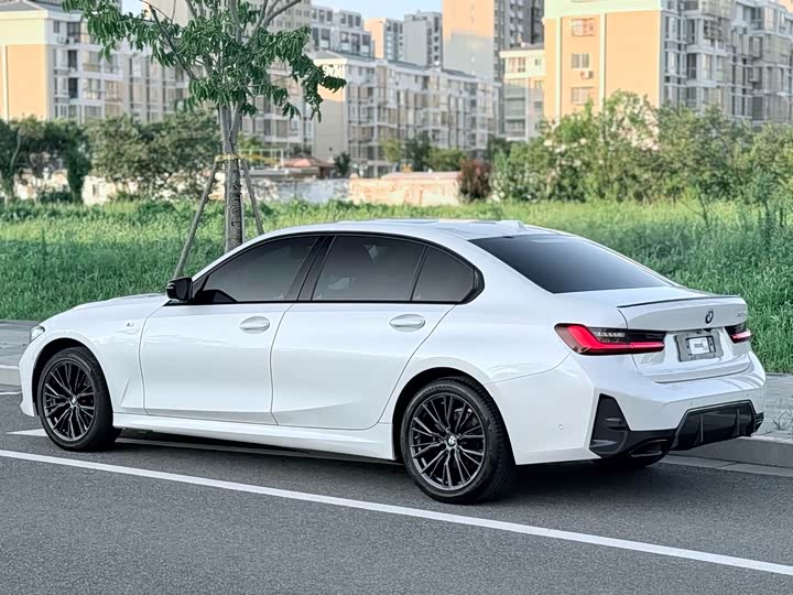 Фото 15 - BMW 3 Series