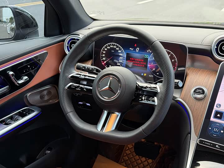 Фото 8 - Mercedes-Benz GLC-Class