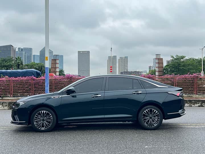 Фото 12 - Dongfeng Aeolus Yixuan Max