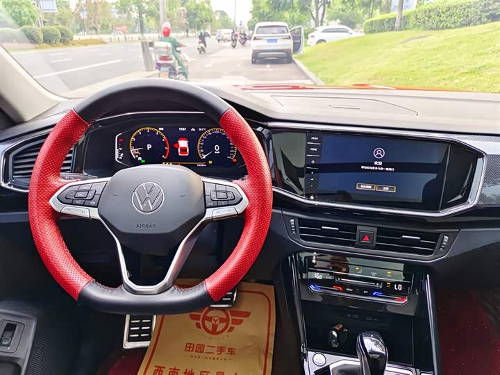 Фото 15 - Volkswagen Tayron X