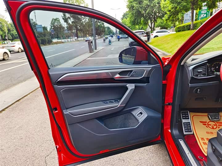 Фото 6 - Volkswagen Tayron X