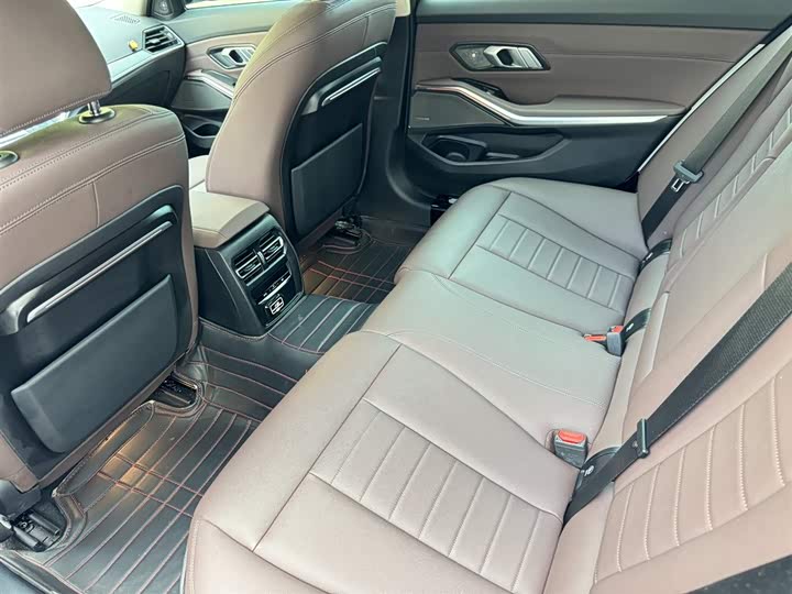 Фото 8 - BMW 3 Series