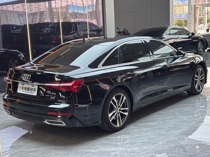 Фото 3 - Audi A6L