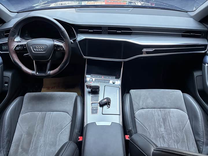 Фото 6 - Audi A6L