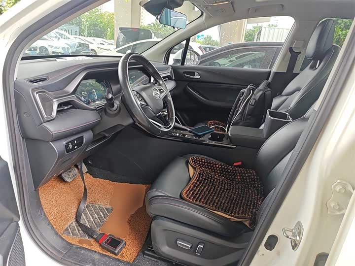 Фото 14 - GAC Trumpchi GS4