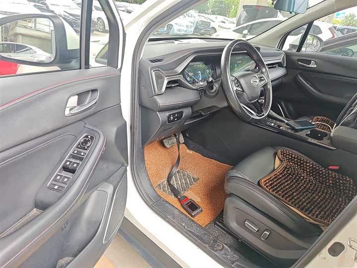 Фото 15 - GAC Trumpchi GS4