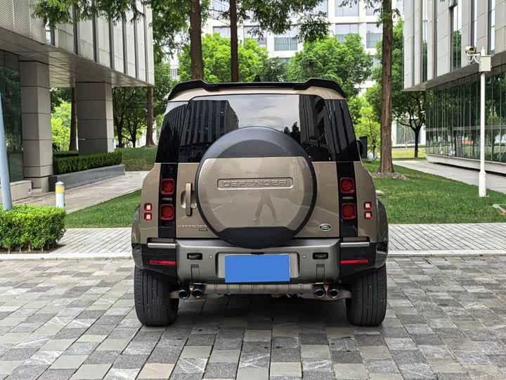 Фото 45 - Land Rover Defender