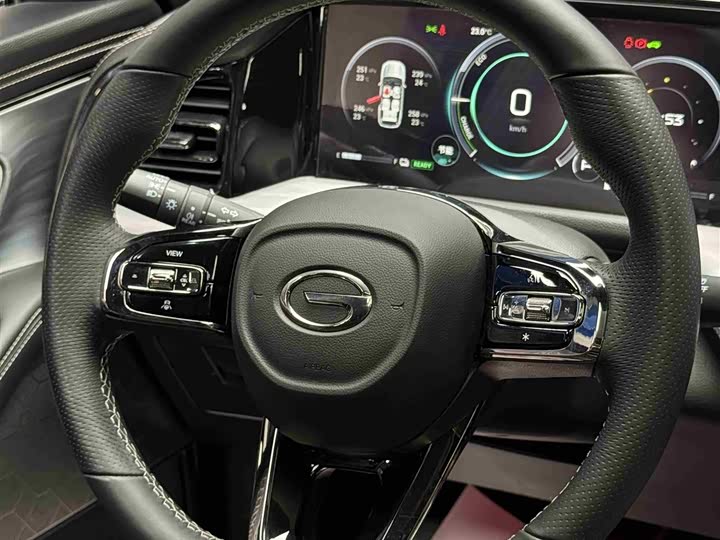 Фото 13 - GAC Trumpchi GS8