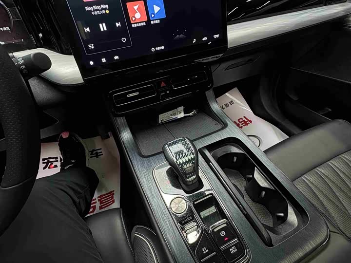 Фото 19 - GAC Trumpchi GS8