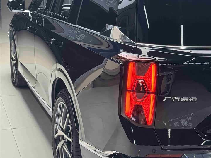 Фото 9 - GAC Trumpchi GS8