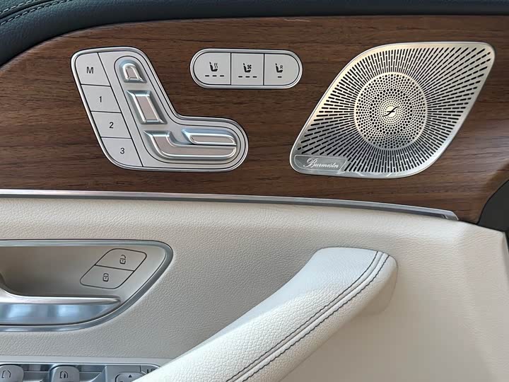 Фото 15 - Mercedes-Benz GLS-Class