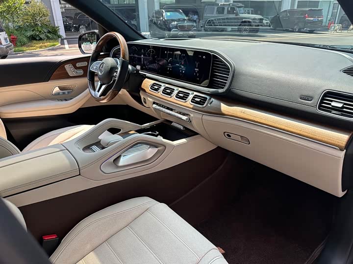 Фото 8 - Mercedes-Benz GLS-Class