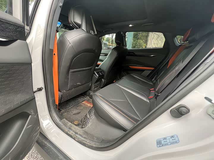 Фото 7 - Changan UNI-V