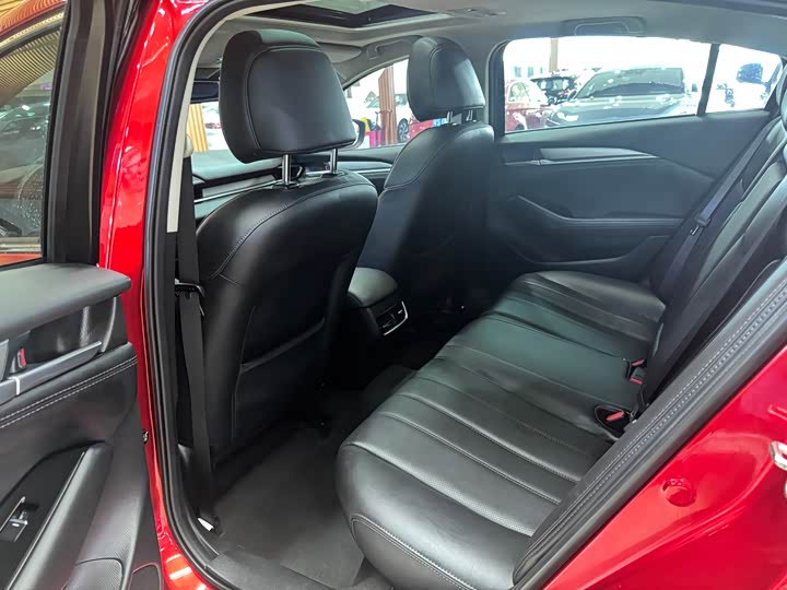 Фото 11 - Mazda Atenza