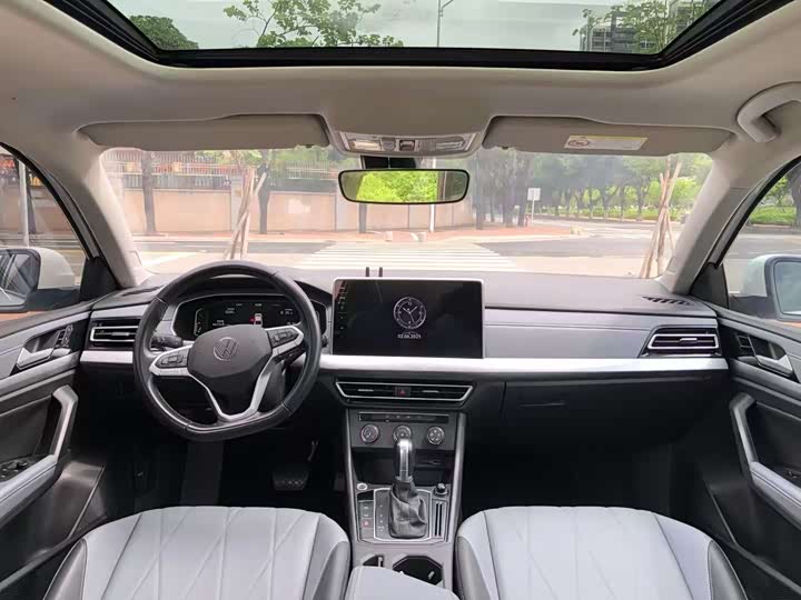 Фото 8 - Volkswagen Lavida