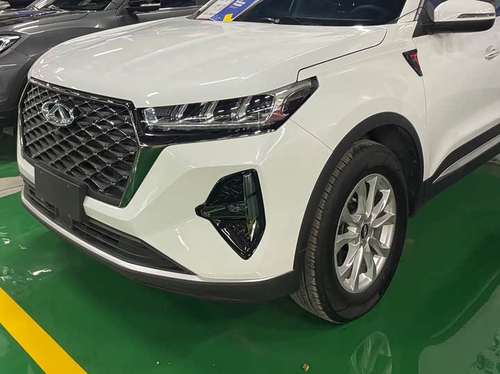 Фото 12 - Chery Tiggo 7