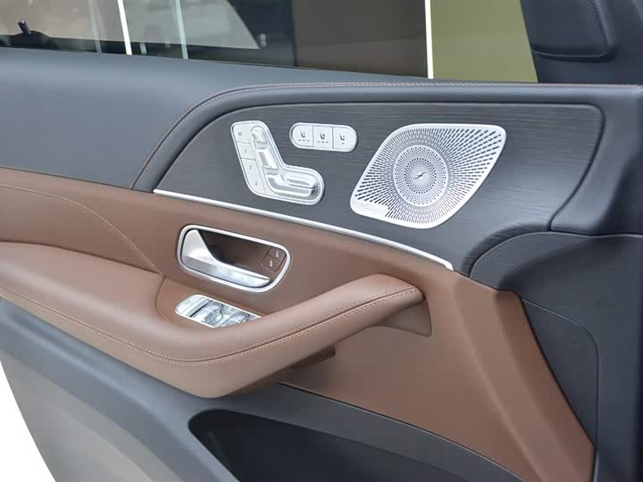 Фото 6 - Mercedes-Benz GLS-Class