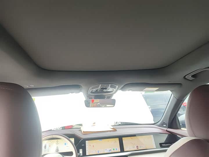 Фото 18 - Geely Monjaro