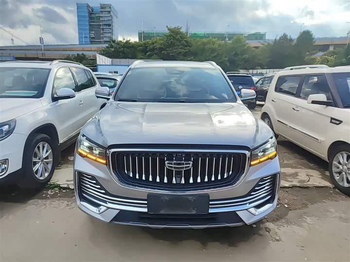 Фото 3 - Geely Monjaro