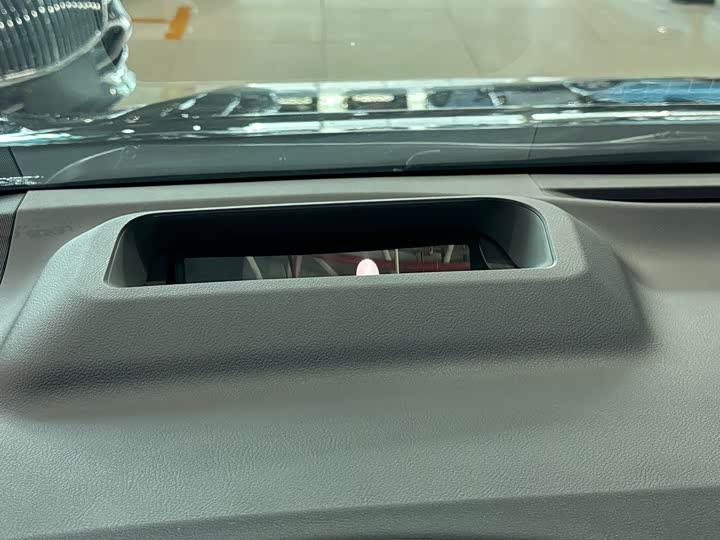 Фото 17 - Lexus LM