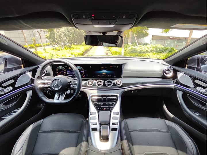 Фото 11 - Mercedes-Benz AMG GT