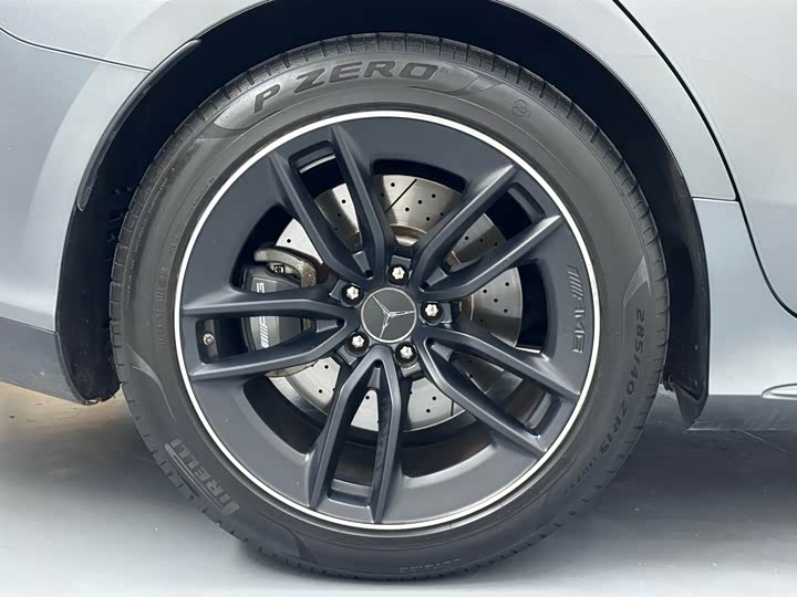 Фото 20 - Mercedes-Benz AMG GT