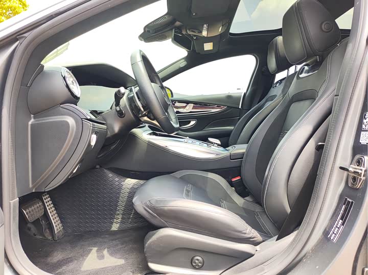 Фото 9 - Mercedes-Benz AMG GT