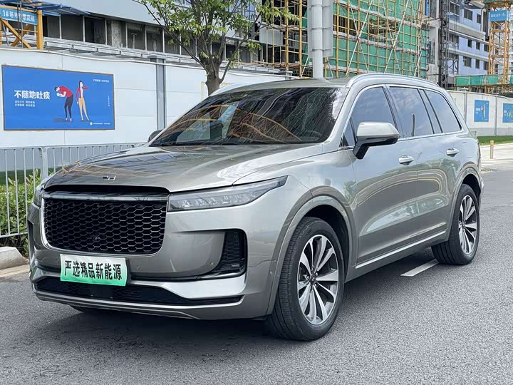 Фото 1 - LiXiang One