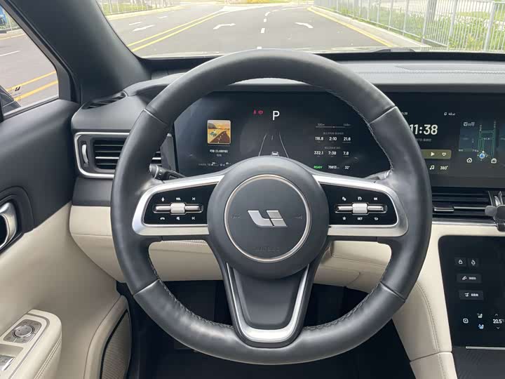 Фото 5 - LiXiang One