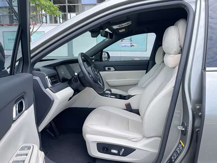 Фото 9 - LiXiang One