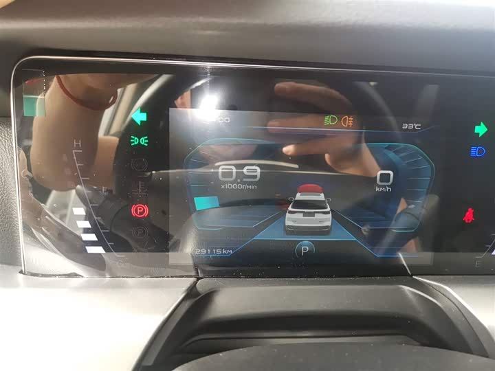 Фото 12 - Bestune T77