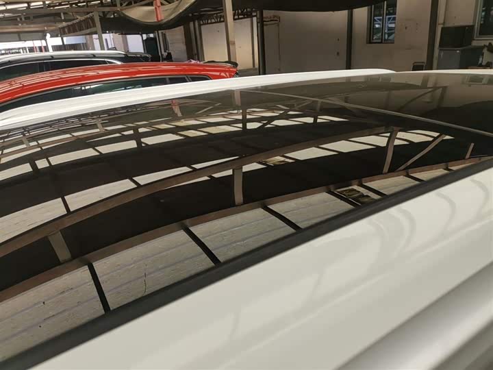 Фото 31 - Bestune T77