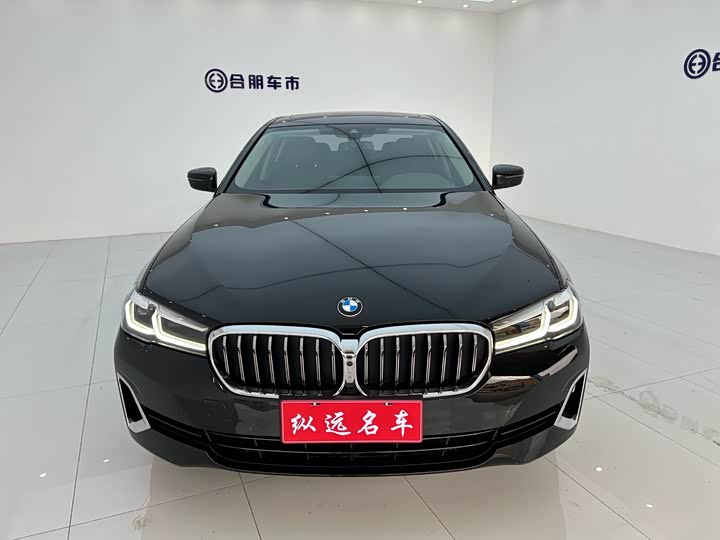 Фото 2 - BMW 5 Series