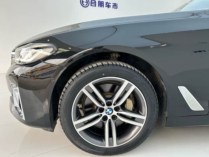 Фото 5 - BMW 5 Series