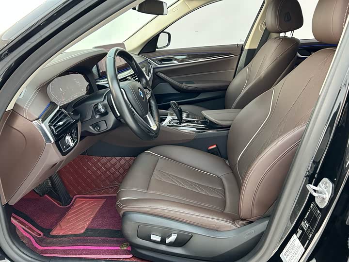 Фото 6 - BMW 5 Series