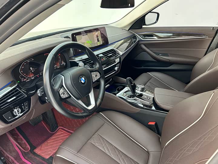 Фото 7 - BMW 5 Series