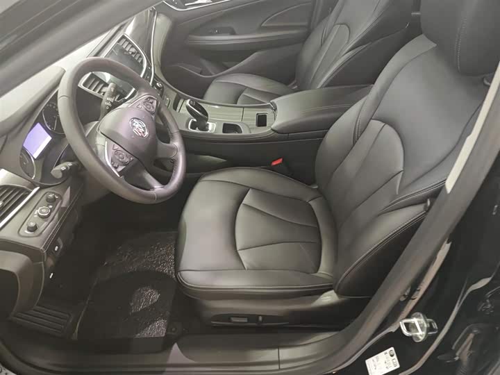 Фото 12 - Buick LaCrosse