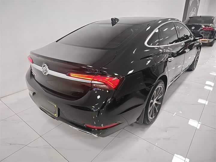 Фото 8 - Buick LaCrosse