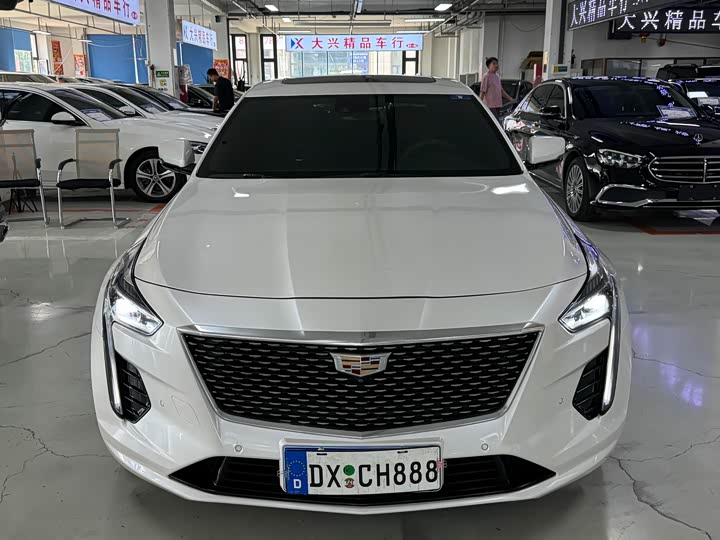 Фото 2 - Cadillac CT6