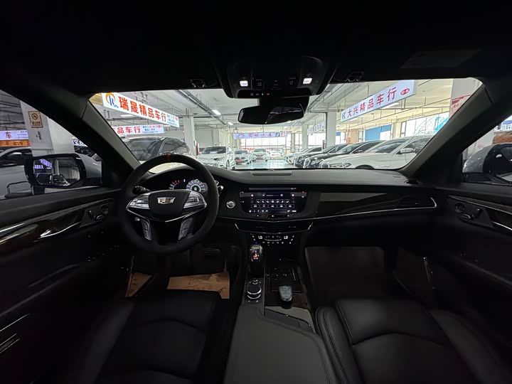 Фото 8 - Cadillac CT6