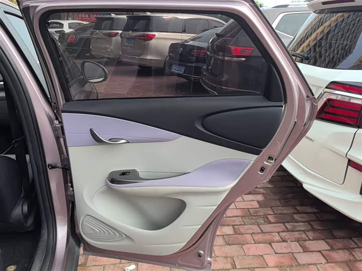 Фото 20 - BYD Dolphin