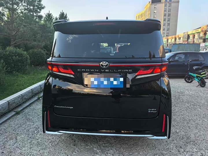 Фото 3 - Toyota Vellfire