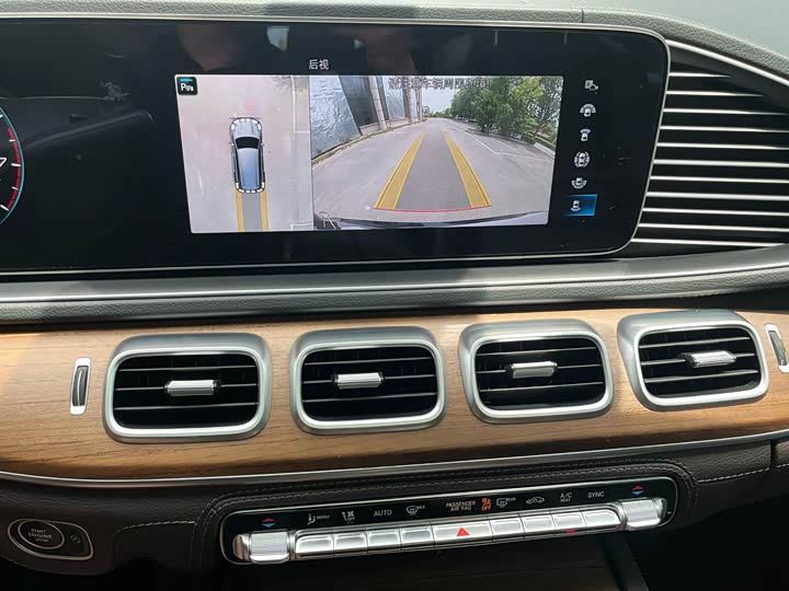 Фото 12 - Mercedes-Benz GLS-Class