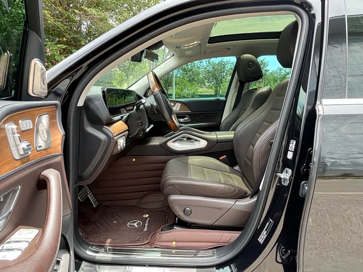 Фото 13 - Mercedes-Benz GLS-Class